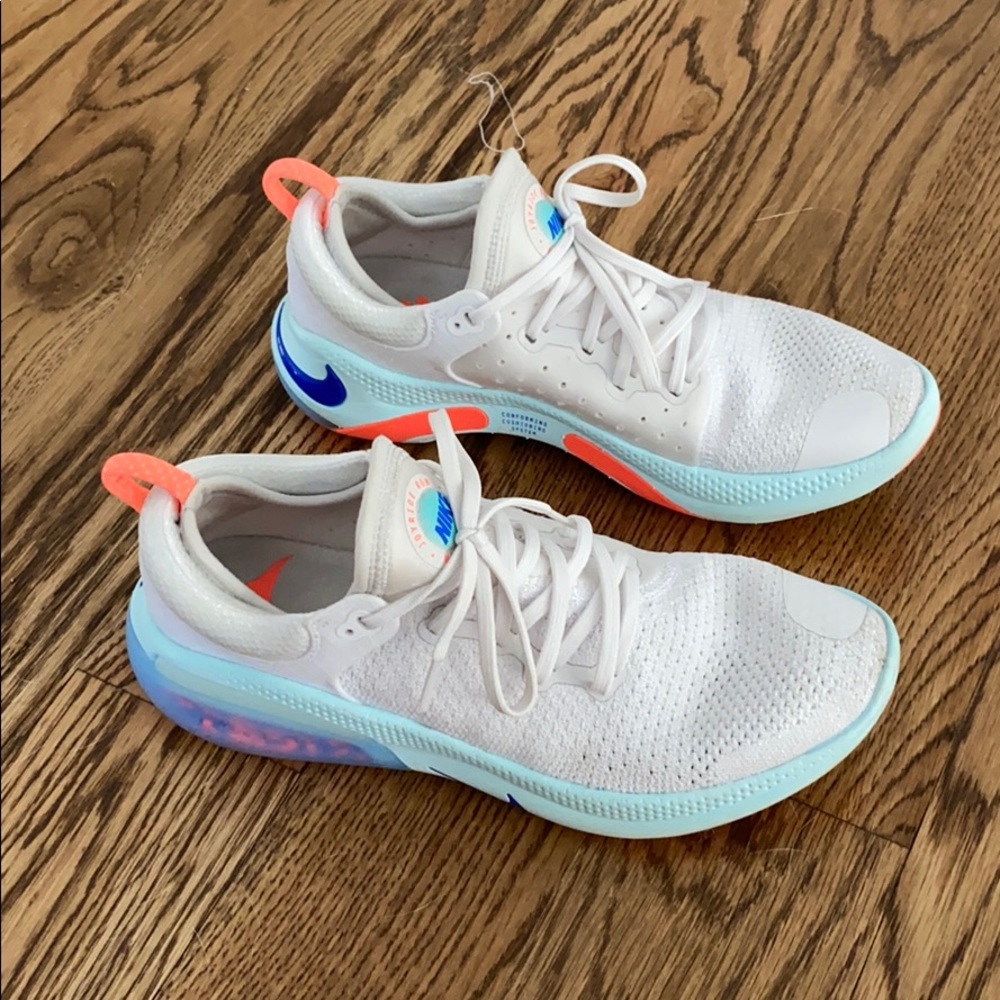 Nike Joyride Tennis Shoes
